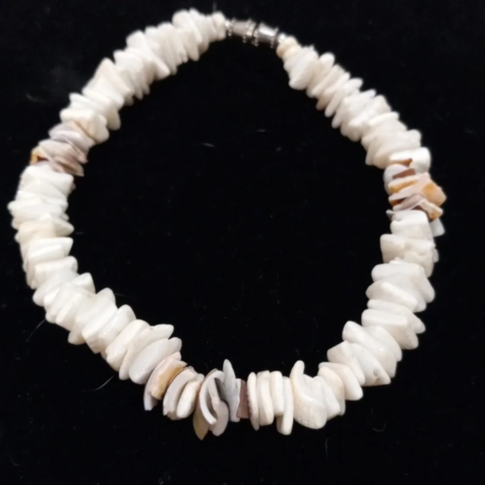 Puka Shell Braclet unisex 9.5